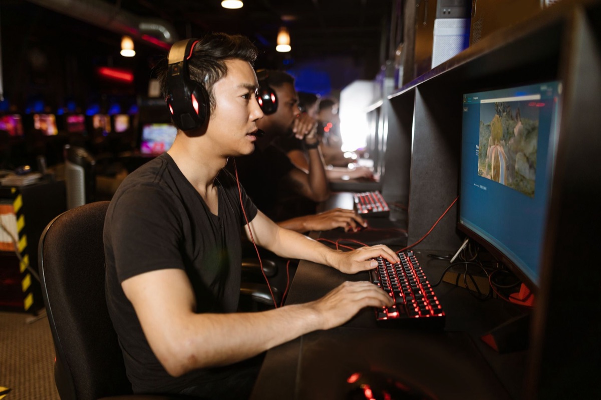 PC Gamer의 게임 리뷰