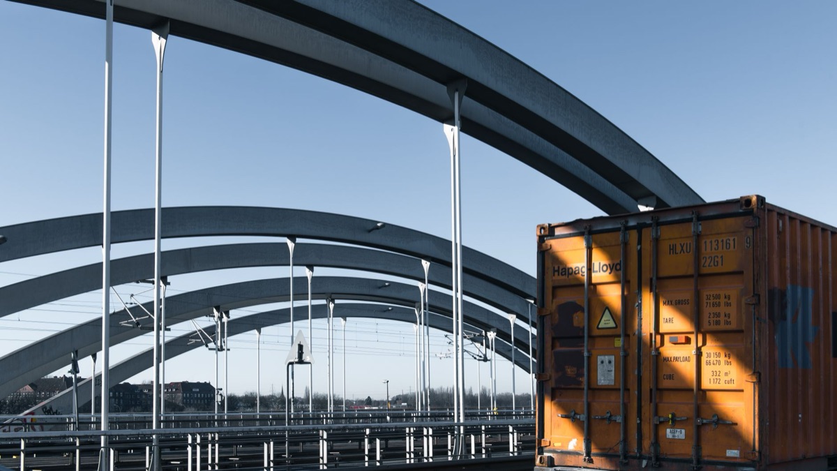 Hafencontainer mit Waren