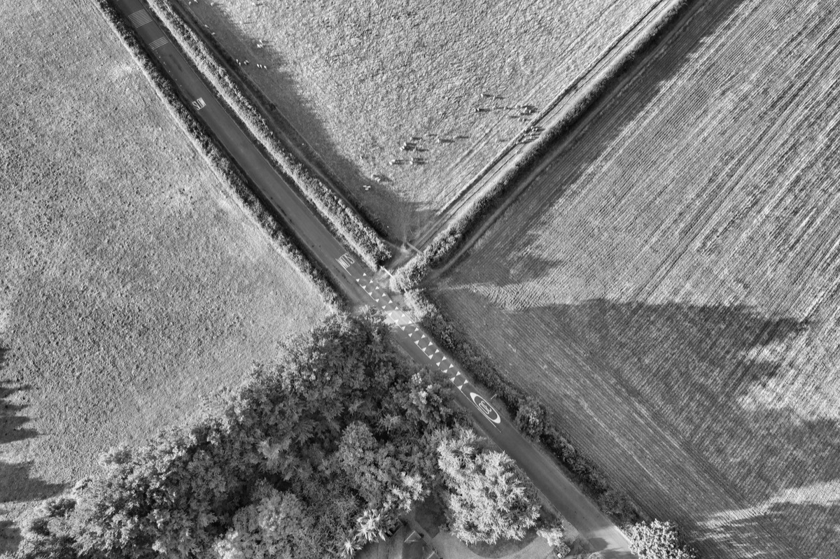 border checkpoint between uk and eu